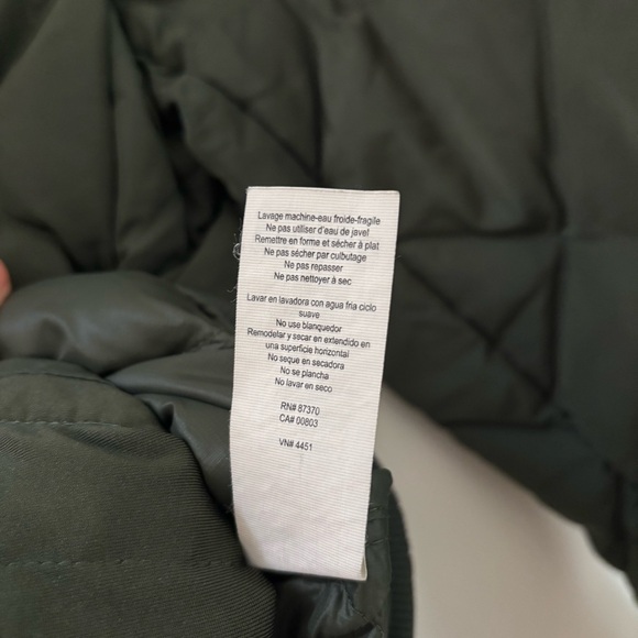 ALO Yoga Quilted Bomber Jacket in Dark Green S - Picture 4 of 6